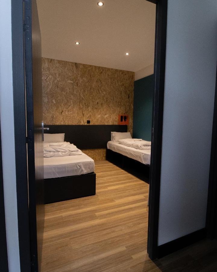 Moontain Hostel Oz Buitenkant foto