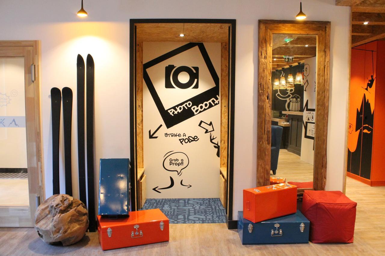 Moontain Hostel Oz Buitenkant foto