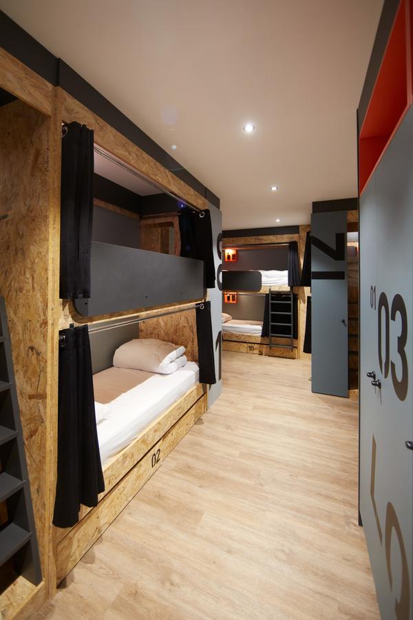 Moontain Hostel Oz Buitenkant foto